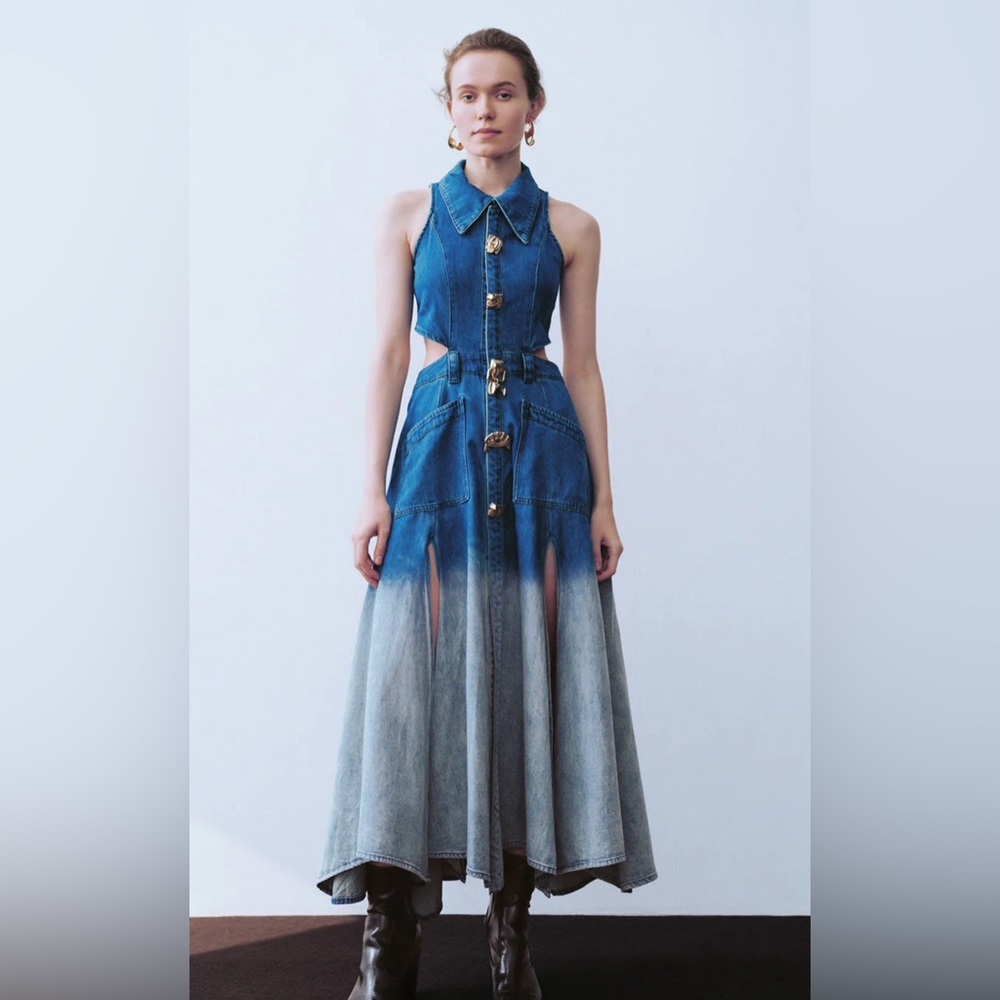 VIRAL DRESS —— GRADIENT CUT-OUT SLEEVELESS DENIM DRESS